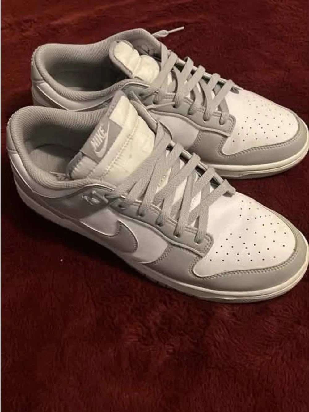 Nike Men’s Low-Top Athletic Sneakers - White & Light Gray